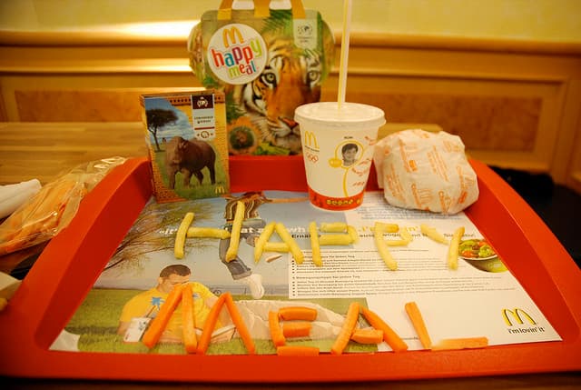 Fast Food Companies Defy Happy Meal Ban 