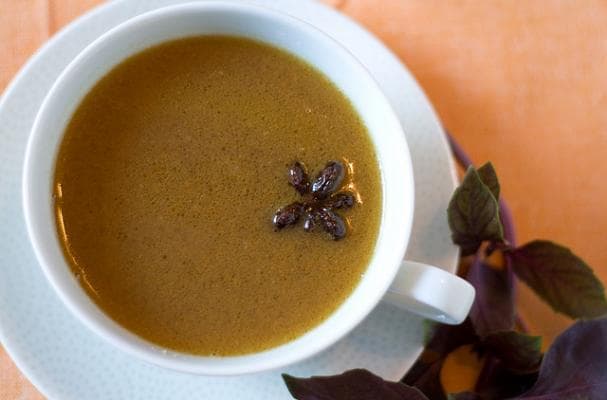 Hot Holiday Cocktails For Cold Winter Nights