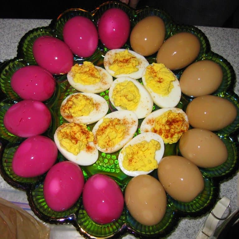 How to Make Homemade Pickled Eggs