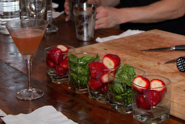 Manhattan Cocktail Classic Kicks Off