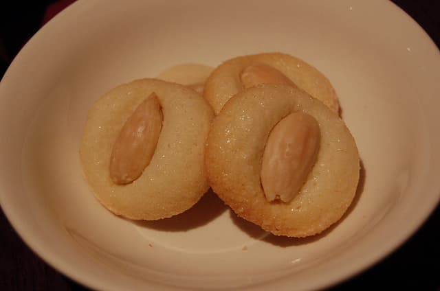 Traditional Chinese Almond Cookie Recipe
