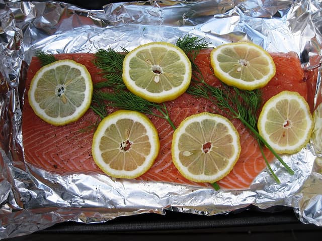 Roasted Salmon With Lemon and Dill