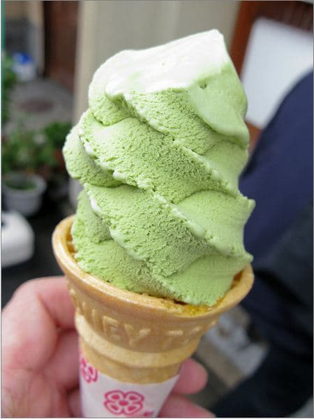 10 Weird Desserts That Shouldn't Be Edible