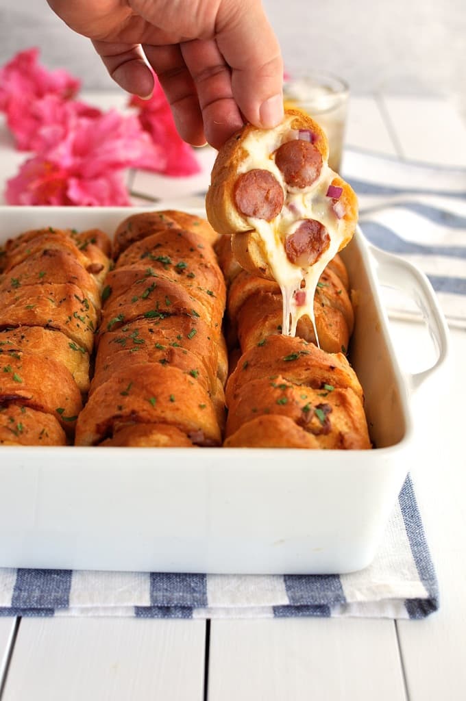 Pull Apart Garlic Pizza Bread and Other Game Day Appetizers