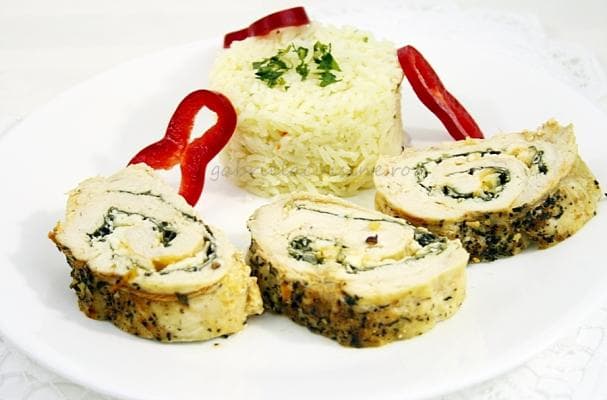 Easy Chicken Recipe: Chicken Breast Roulade with Spinach and Cheese