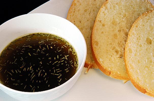 Must Have: Herb Parmesan Dipping Oil