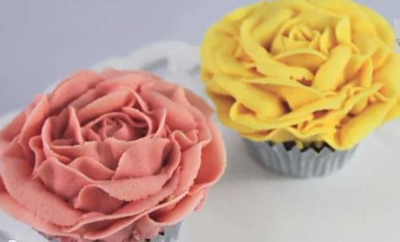 Romantic Rose Cupcakes