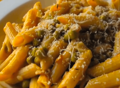 Perfect Penne Pasta with Peas and Prosciutto