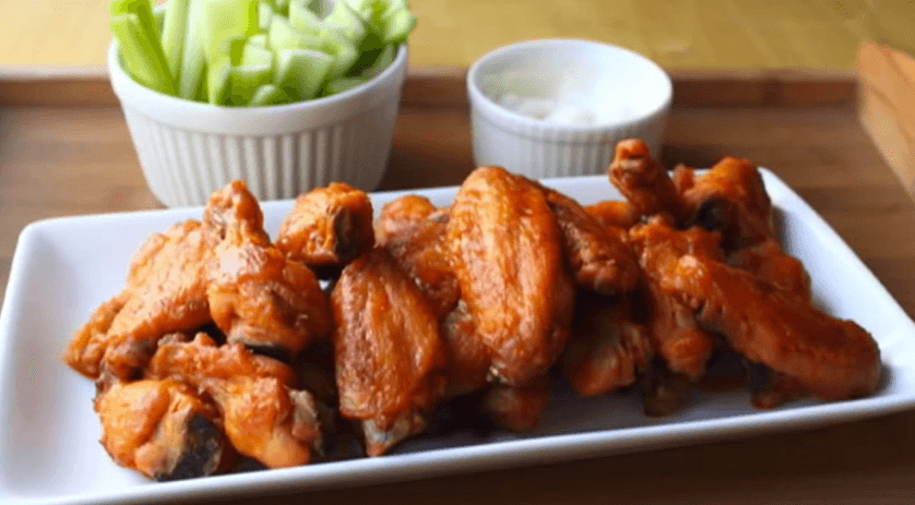 How to Make Classic Buffalo Chicken Wings