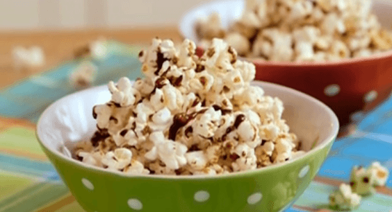 Game Day Eats: Awesome Hot Sweet Popcorn 