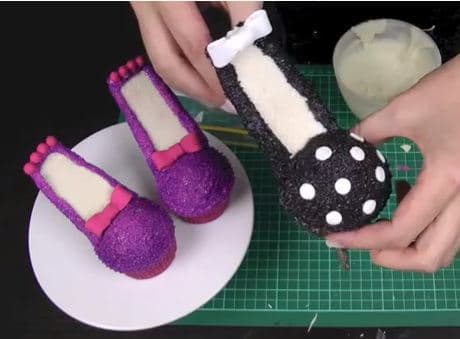 Make These Stunning Stiletto Cupcakes