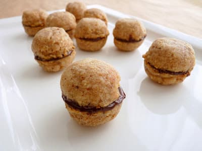 Melt in Your Mouth Italian Chocolate and Hazelnut Cookies