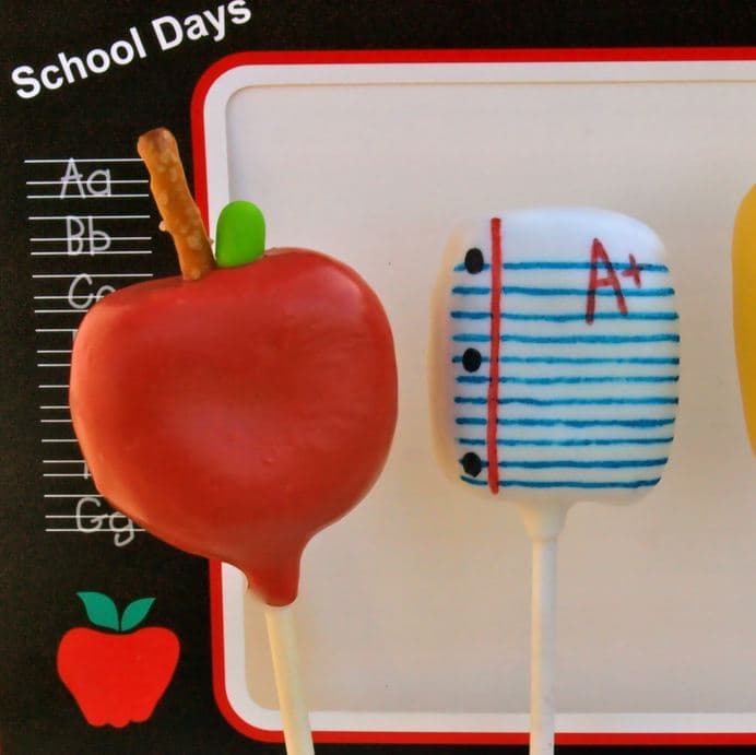 Must Have: Back To School Cake Pops
