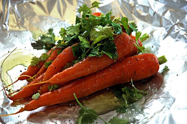 Simple and Delighful: Cilantro Roasted Carrots