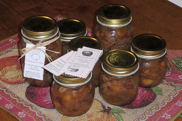 DIY Gifts: Mango Tamarind Chutney
