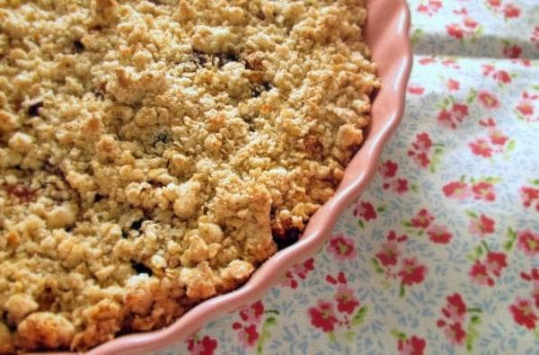 Baking with Berries: Buckles, Slumps, Betties, Crumbles, Clafoutis and More!