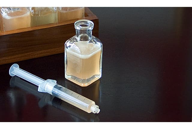 corpse reviver shot cocktail