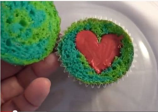 How To Make Earth Day Cupcakes