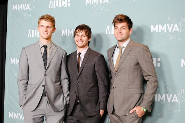 Foster the People say Their Manager is a Foodie