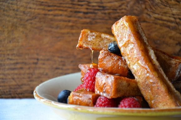 Easy Cinnamon French Toast Sticks