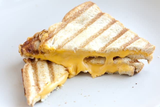 Infographic: How to Make a Grilled Cheese Sandwhich