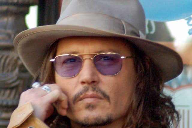 Johnny Depp's no-drinking pact