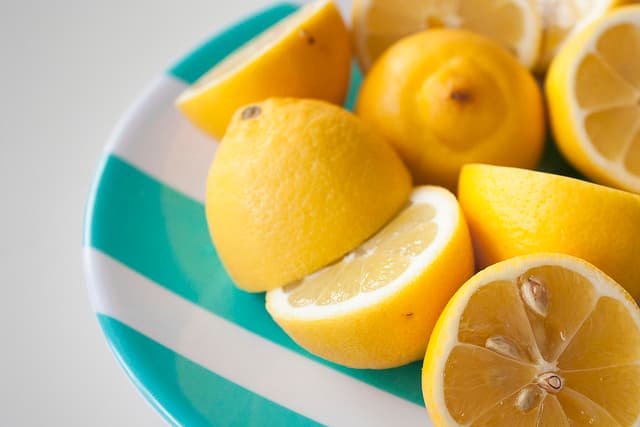Infographic: Everything You Need to Know About Lemons