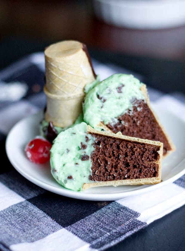 Adorable Mint Chocolate Chip Cone Cupcakes