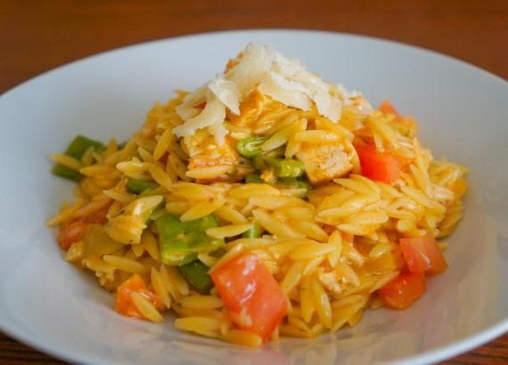 Pesto Orzo with Grilled Chicken