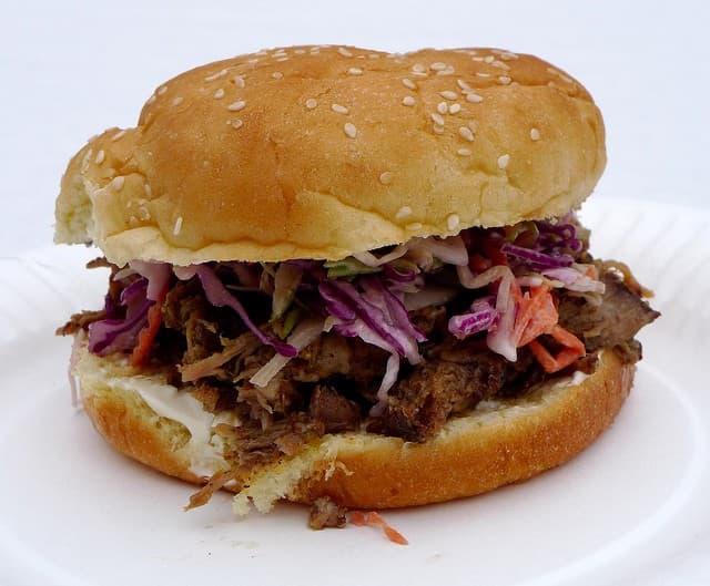 pulled pork sandwiches