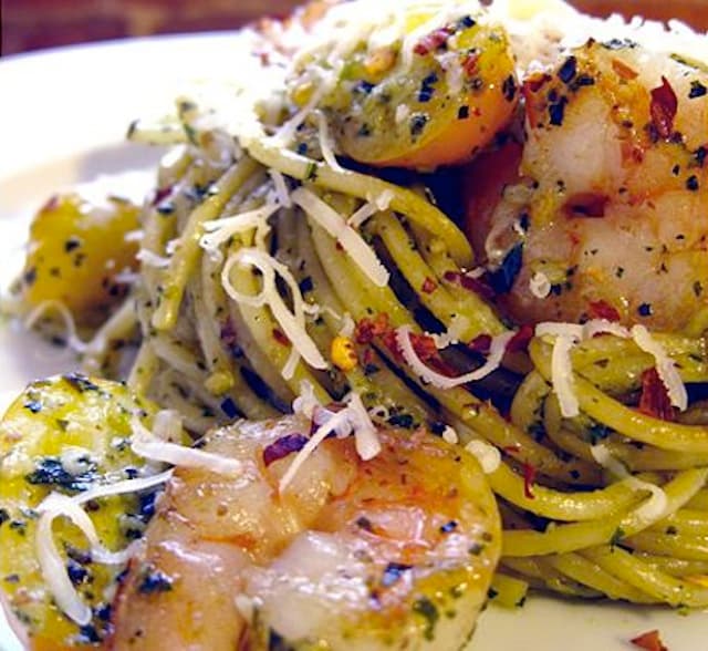 Must-Try Shrimp Pesto Pasta