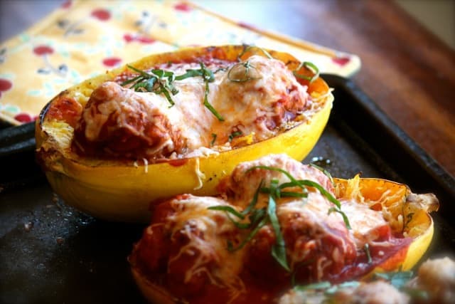 Low Carb Cooking: Spaghetti Squash and Meatballs
