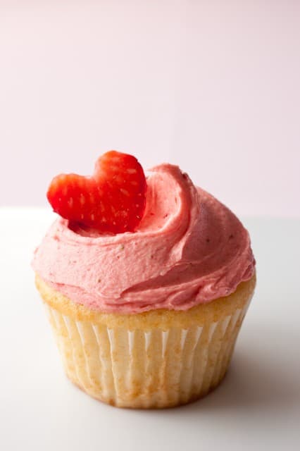 Scrumptious Strawberry Shortcake Cupcakes
