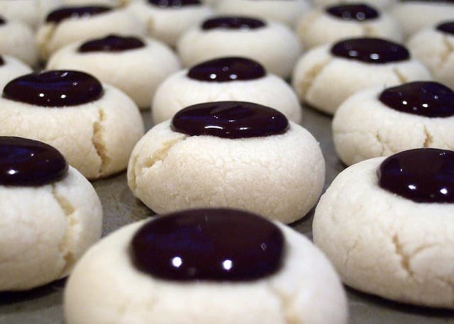 Easy Thumbprint Cookies