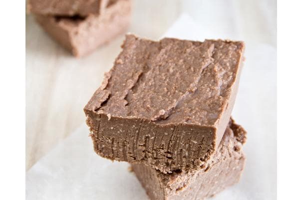 What's Hot: Vegan Peanut Butter Chocolate Fudge