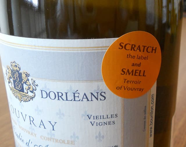 wine bottle label vouvray