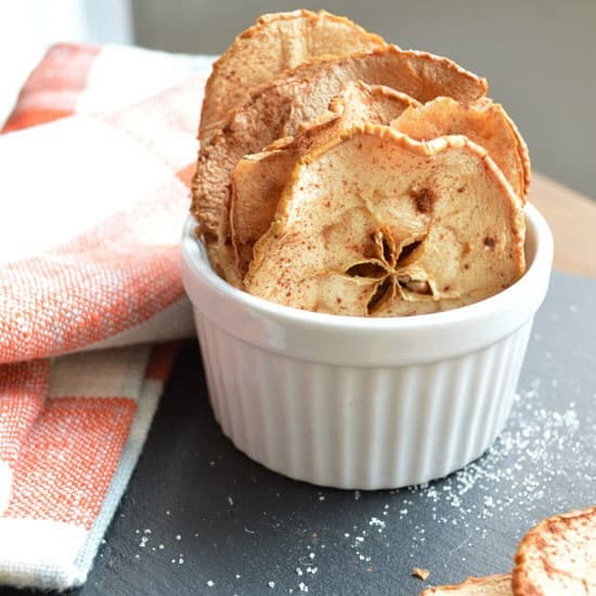 Cinnamon sweet apple crisps