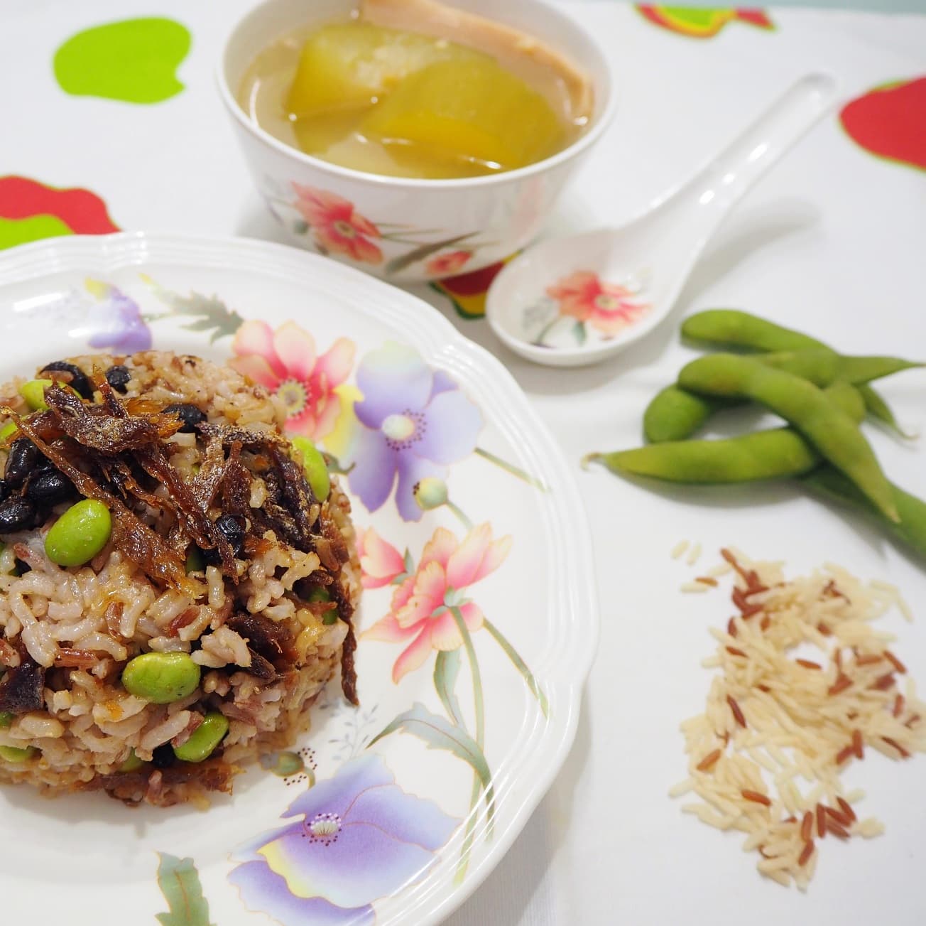Brown Rice with Dace Fish and Edamame