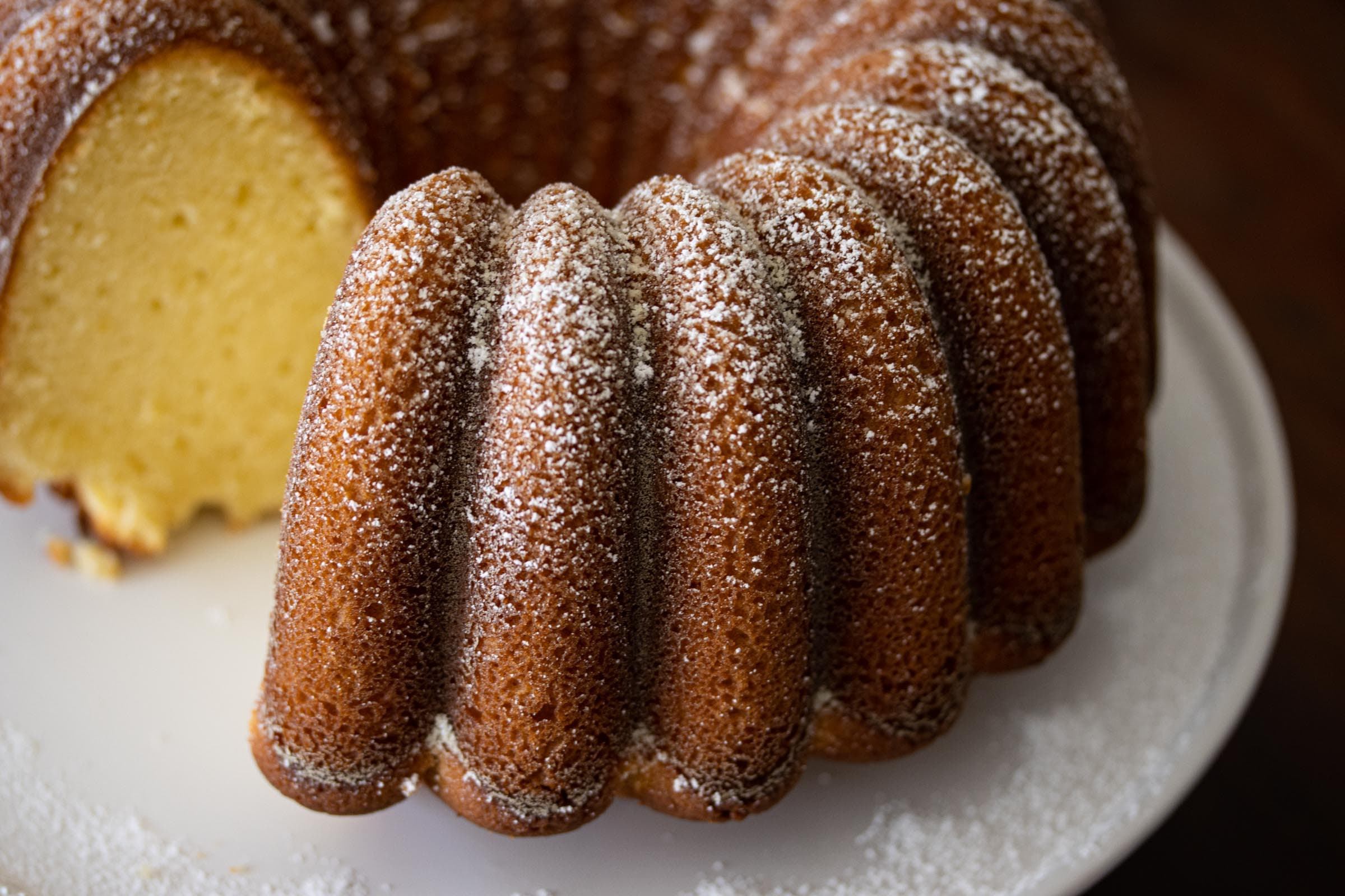 Lemon Pound Cake - Giangi's Kitchen