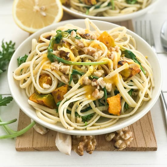 Linguine with Pumpkin, Rocket and roasted Walnuts