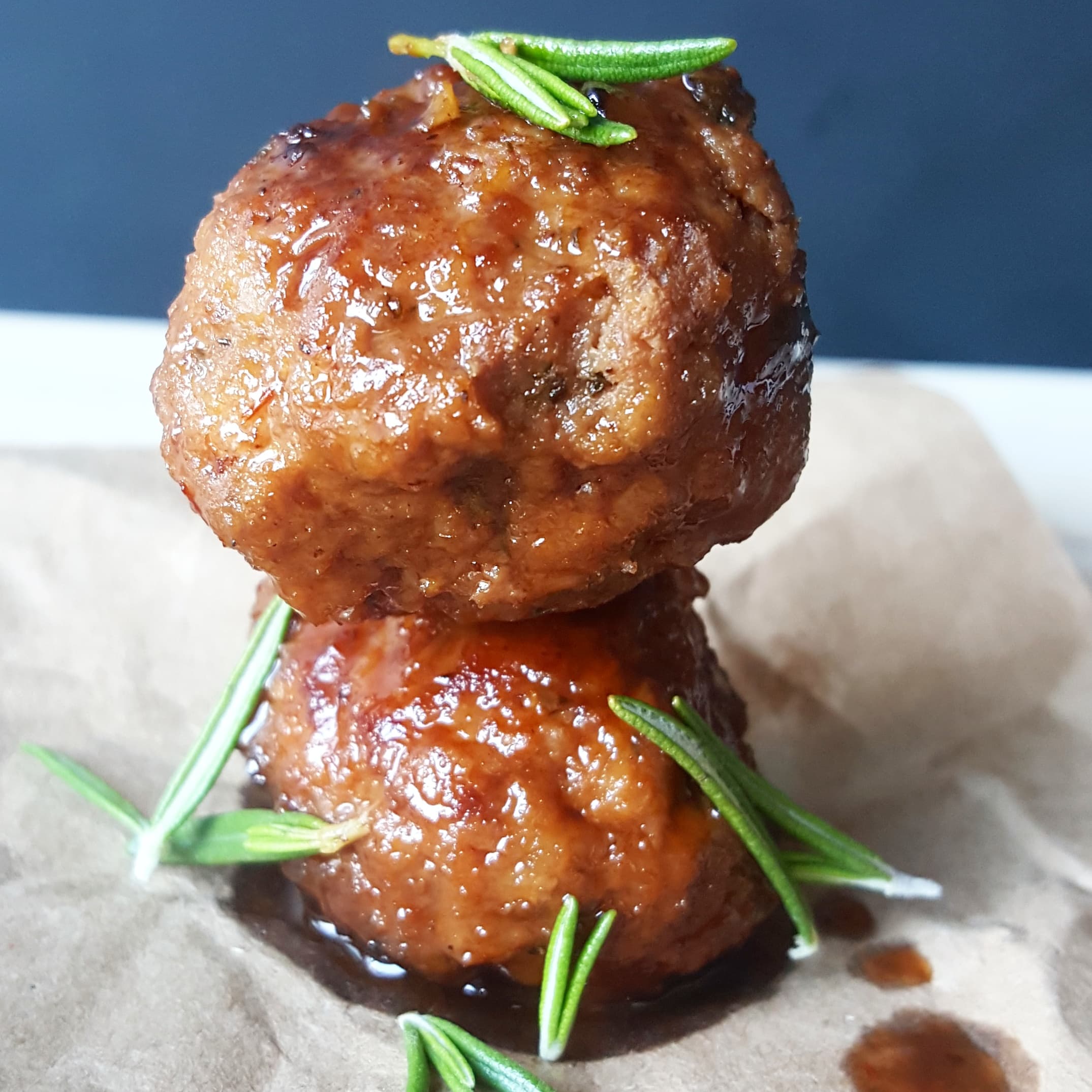 Sweet & Tangy Whiskey Meatballs 