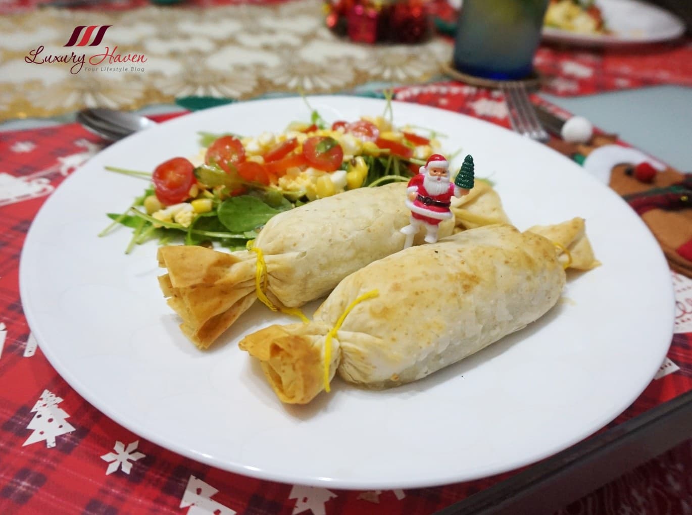 Christmas Prawns and Spinach Filo Rolls in Philadelphia Cheese