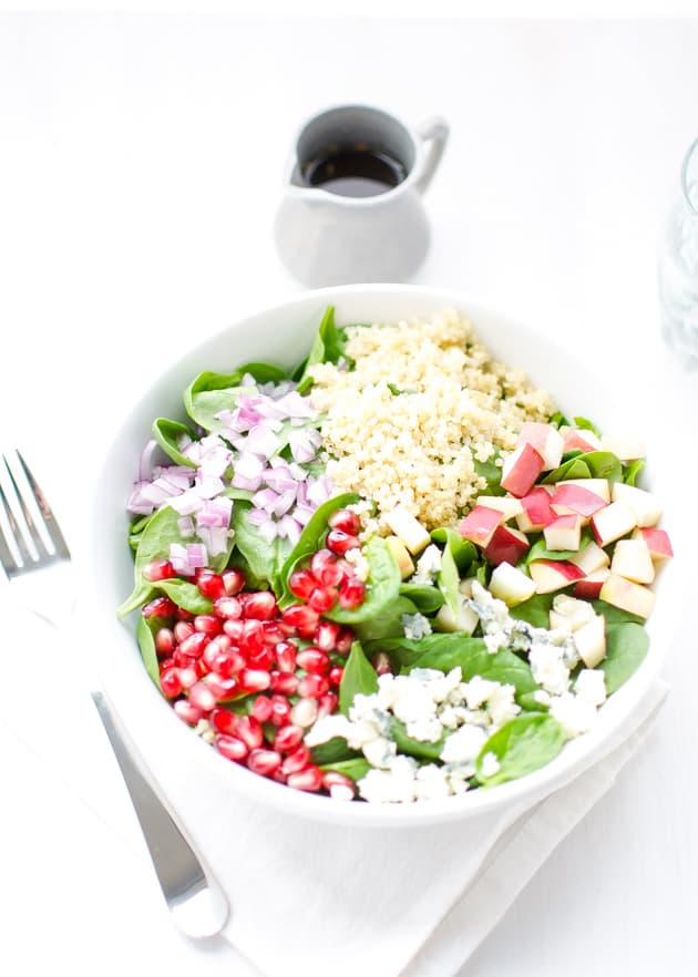 QUINOA, POMEGRANATE AND SPINACH SALAD
