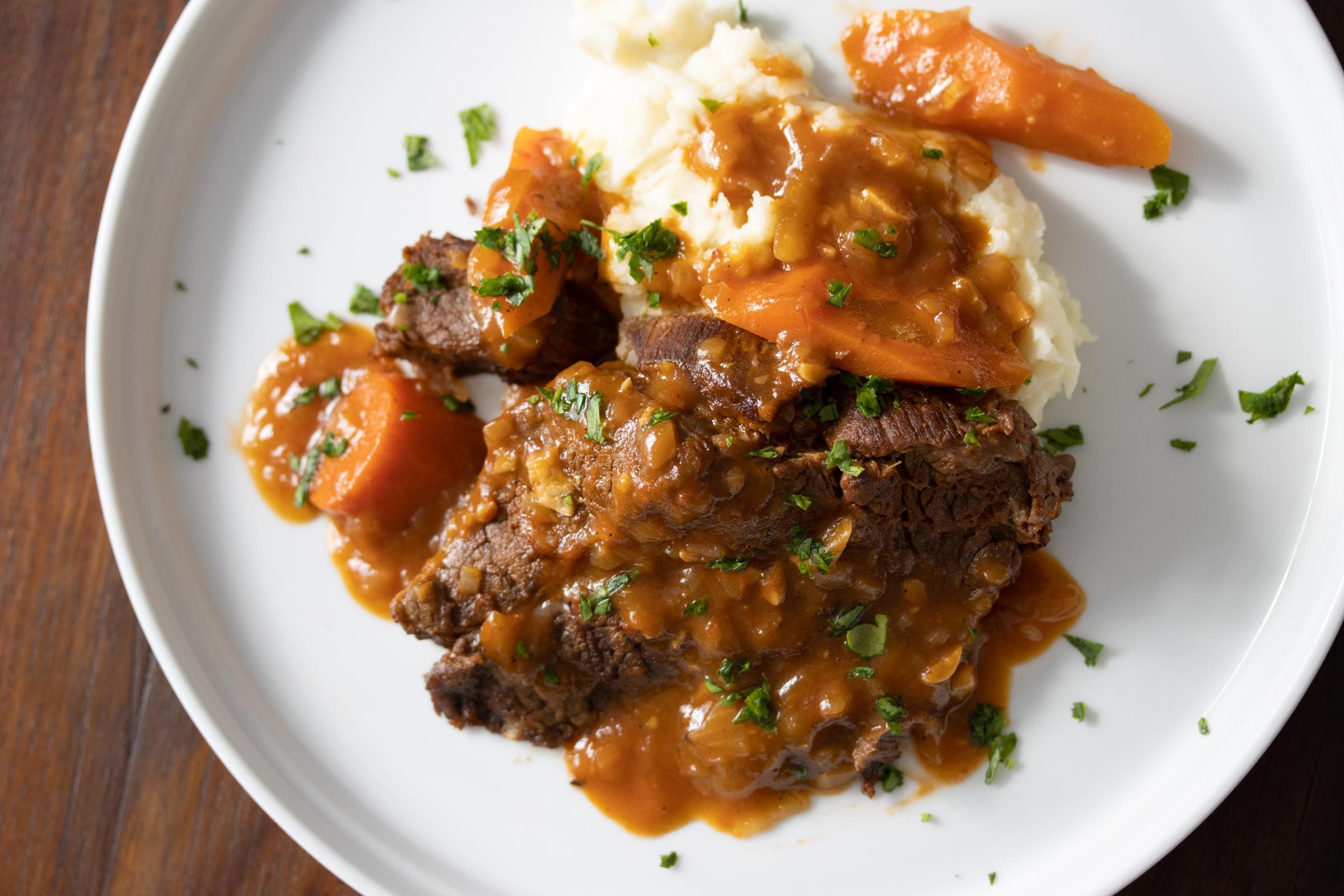 Pot Roast with Vegetables - Giangi's Kitchen