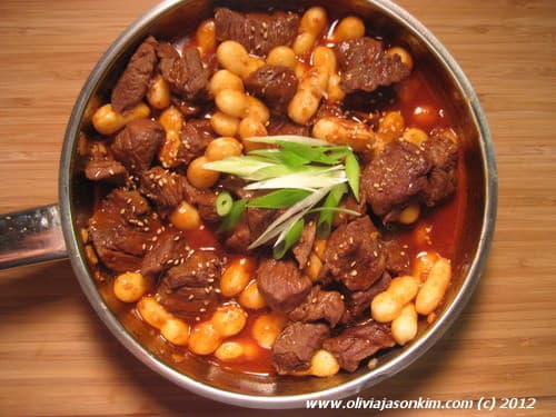 Steak Tteokbokki  (Korean Spicy Rice Cakes w Steak)