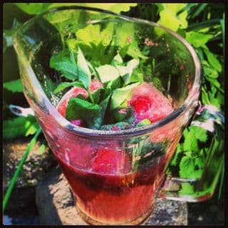 Sparkling Strawberry Sangria