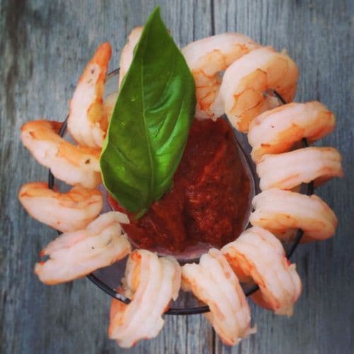 Fresh tomato and horseradish sauce