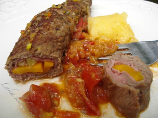 Beef rolls with vegetables
