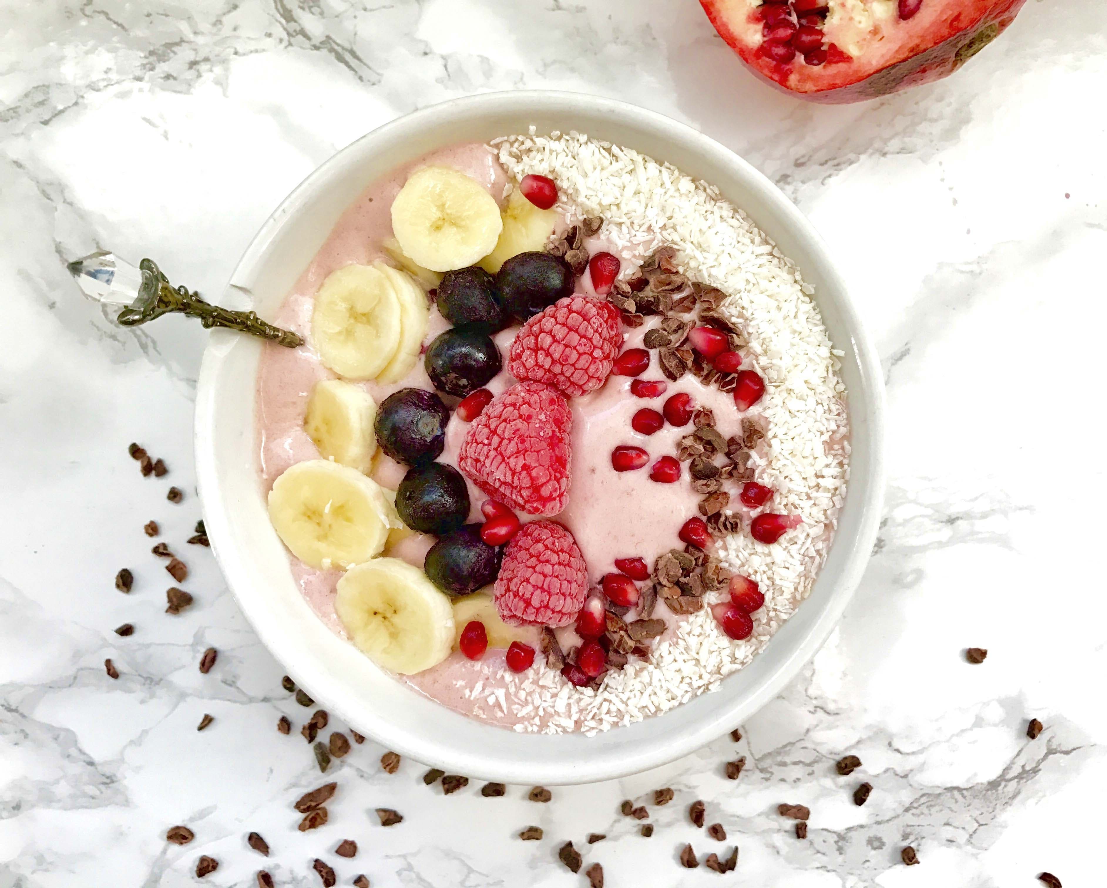 Paleo Strawberry Superfood Smoothie Bowl
