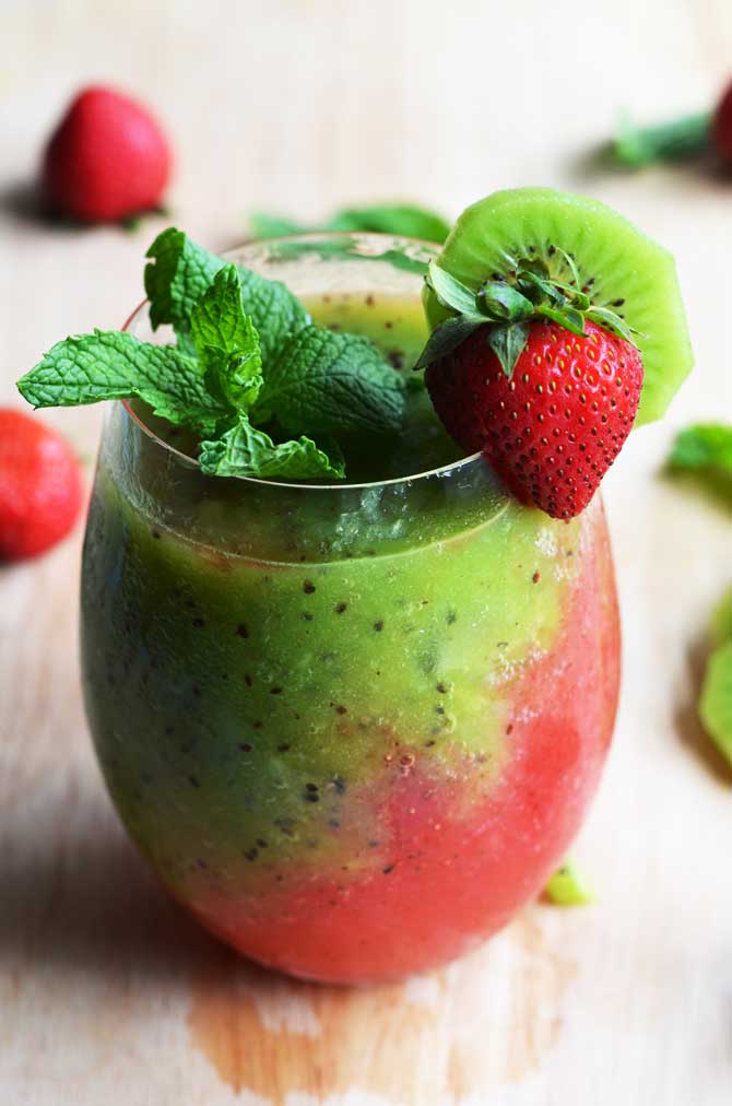Strawberry Kiwi Frozen Mojitos and other Delicious Summer Beverages